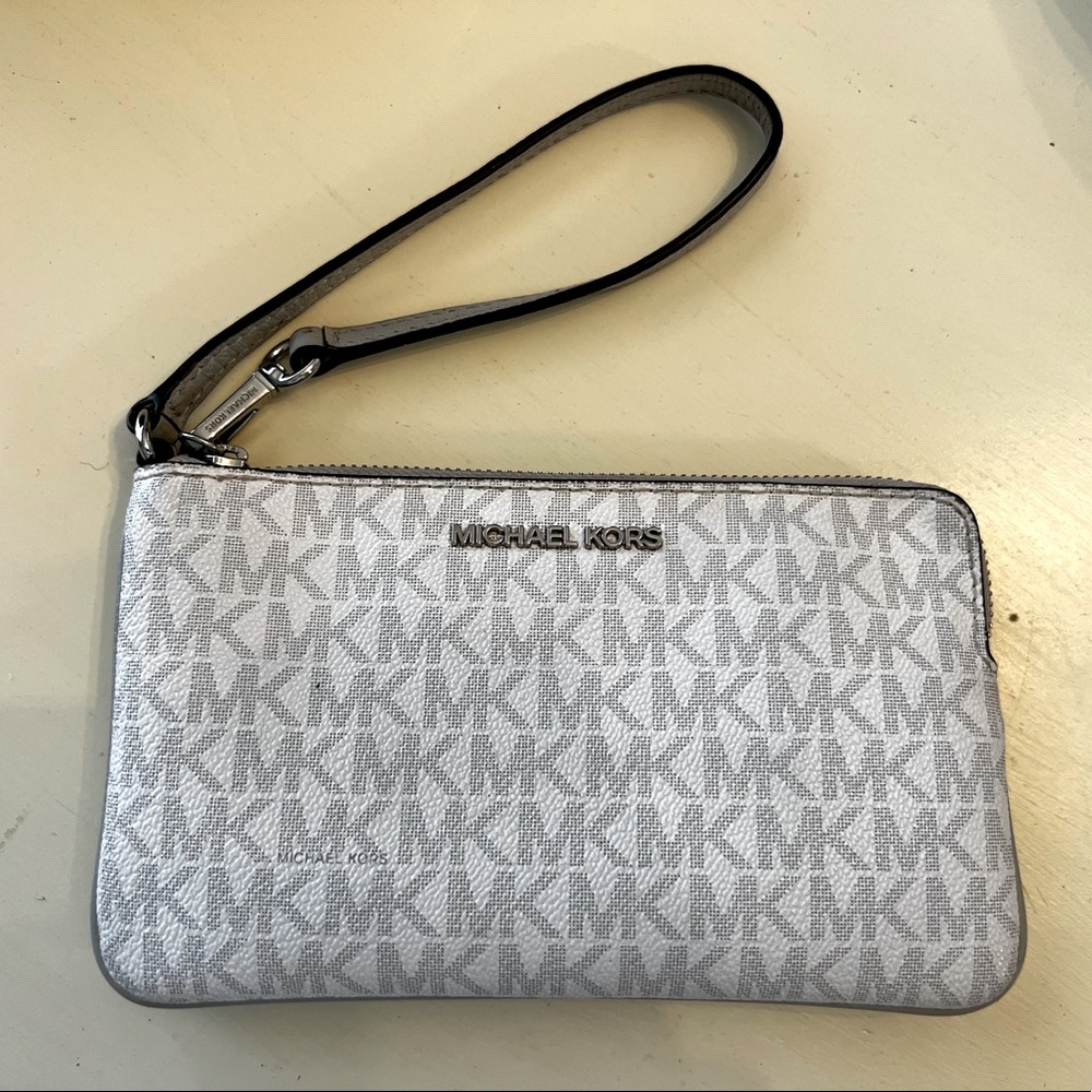 Michael Kors Wristlet Wallet